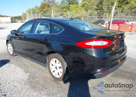 2014 Ford Fusion S z USA, uszkodzony, nr VIN 1FA6P0G7XE5357582